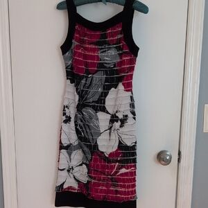 Floral Sleeveless Dress - Black, White, Red